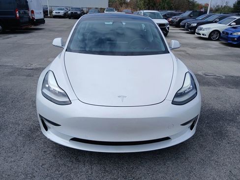 Used 2020 Tesla Model 3 Standard Range Plus image 3