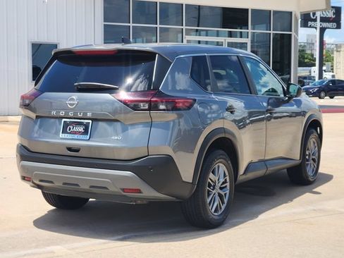 Used 2023 Nissan Rogue S AWD/4WD image 7
