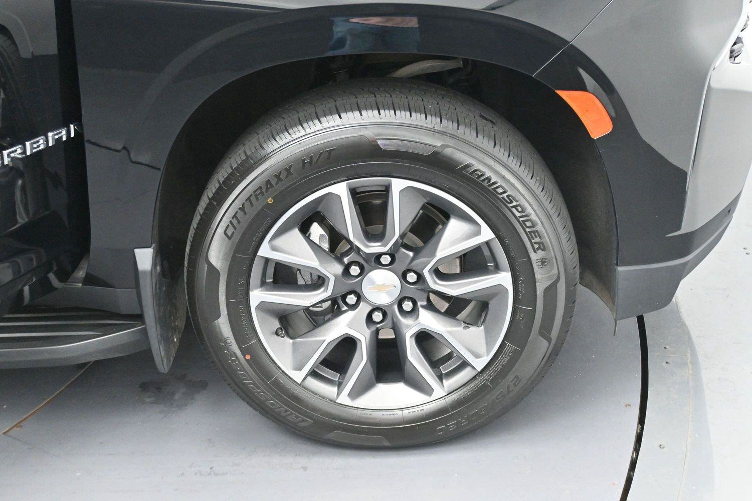 Used 2023 Chevrolet Suburban LS AWD/4WD image 37