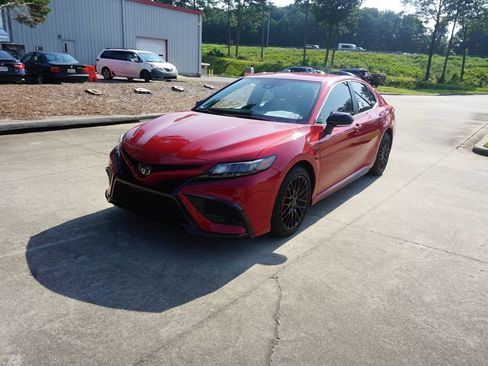 Used 2022 Toyota Camry SE FWD image 23