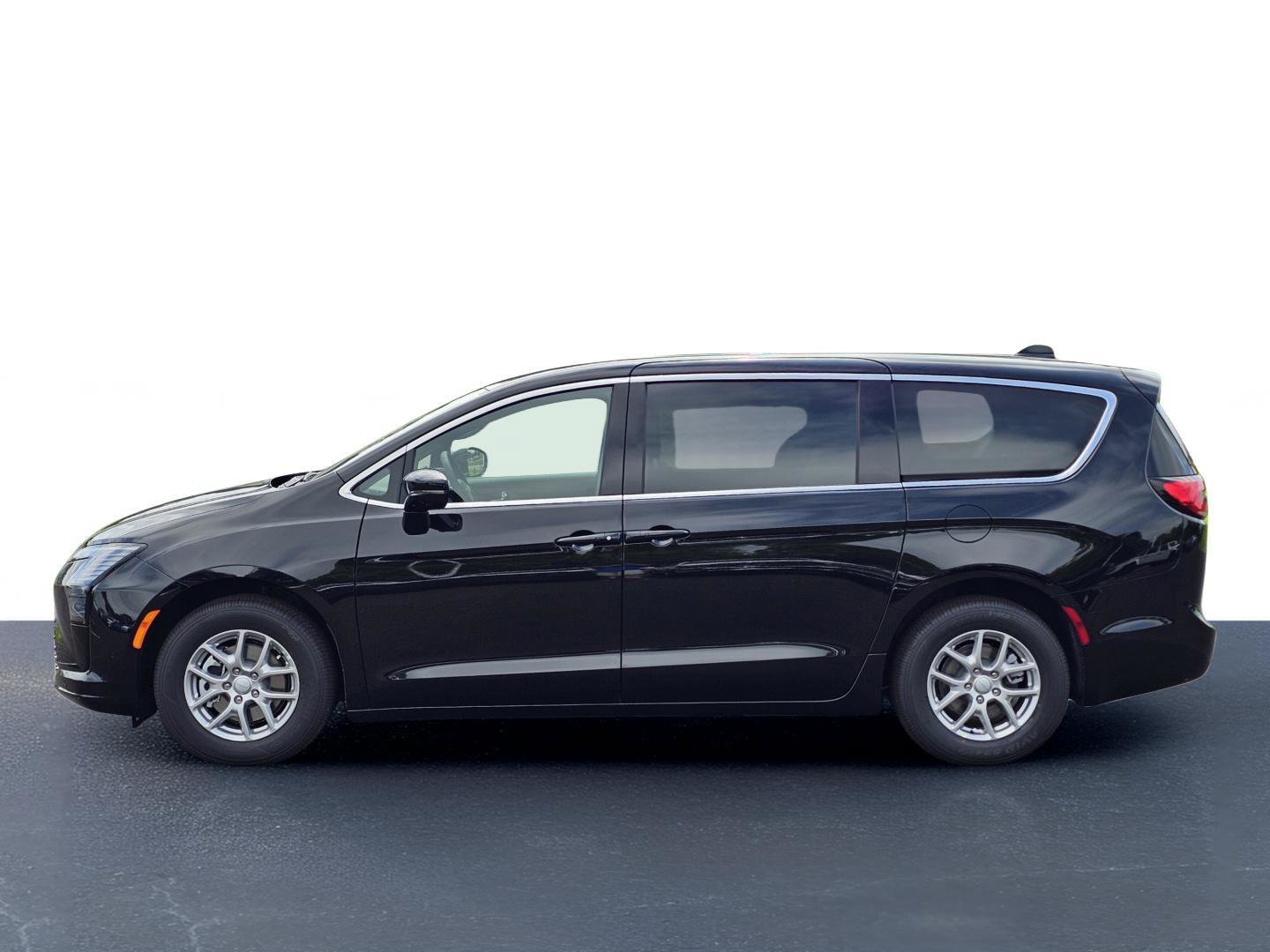 New 2027 Chrysler Pacifica Select FWD image 13