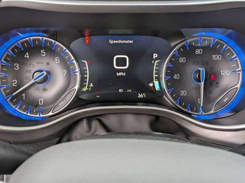 New 2026 Chrysler Pacifica Select image 15