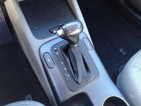 Used 2015 Kia Forte EX w/ EX Premium Package image 16