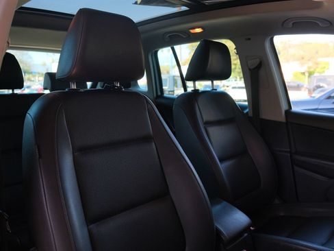 Used 2016 Volkswagen Tiguan SE FWD image 27
