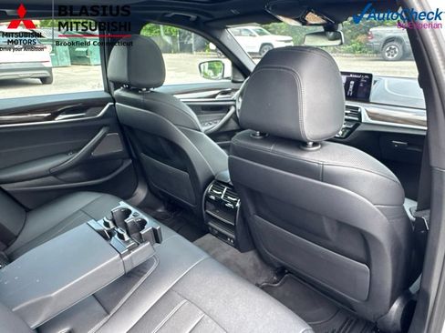 Used 2023 BMW 530i xDrive w/ Premium Package AWD/4WD image 50