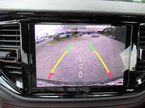 Used 2024 Dodge Durango GT RWD image 28