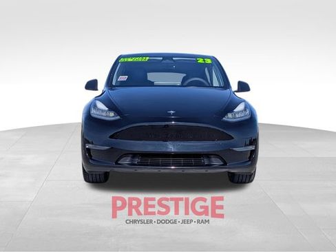 Used 2023 Tesla Model Y Long Range image 3