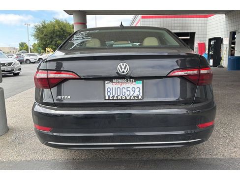 Used 2020 Volkswagen Jetta SE w/ SE Cold Weather Package FWD image 6