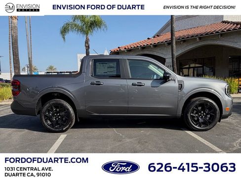 New 2025 Ford Maverick Lariat w/ Black Appearance Package image 10