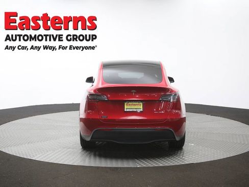 Used 2021 Tesla Model Y Long Range AWD/4WD image 31