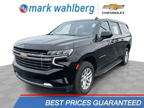 Used 2023 Chevrolet Suburban LT RWD image 1