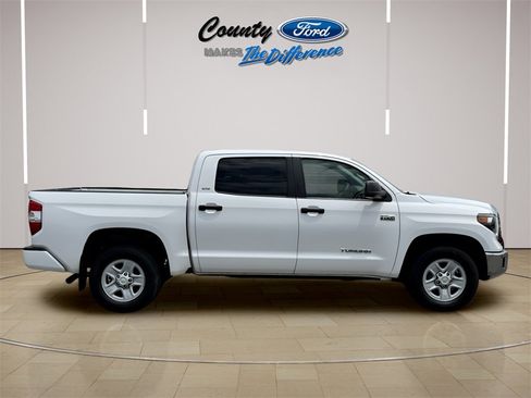 Used 2021 Toyota Tundra SR5 w/ Convenience Package image 13