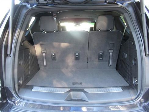 Used 2025 Chevrolet Tahoe Z71 AWD/4WD image 35