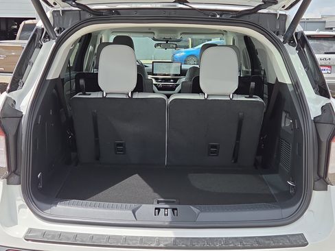 New 2026 Ford Explorer Active image 4