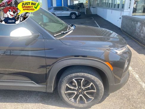 Used 2022 Chevrolet TrailBlazer ACTIV w/ Technology Package AWD/4WD image 9