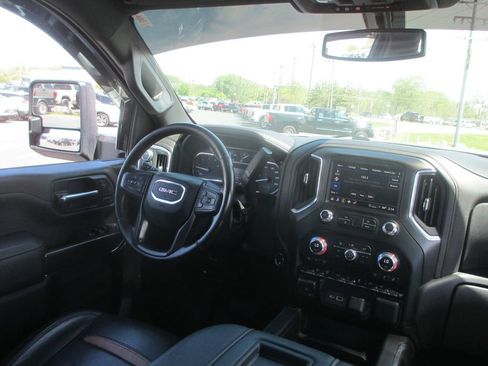 Used 2022 GMC Sierra 2500 AT4 w/ Gooseneck/5TH Wheel Package AWD/4WD image 22