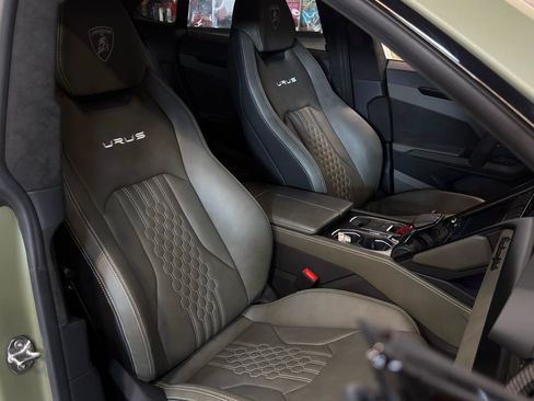 Used 2024 Lamborghini Urus S AWD/4WD image 20