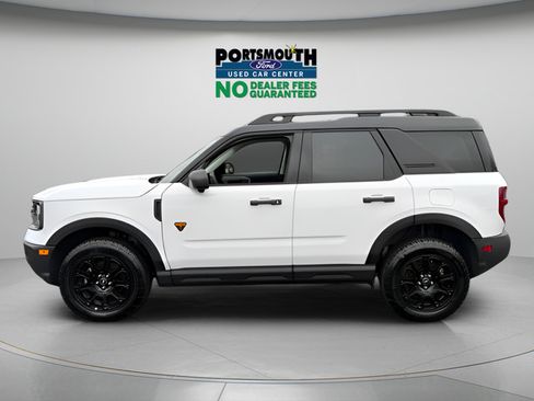 Used 2025 Ford Bronco Sport Badlands AWD/4WD image 2