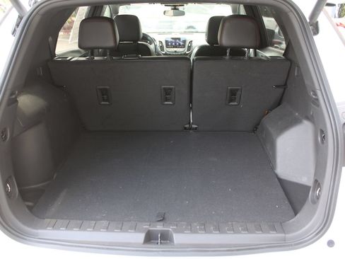 Used 2023 Chevrolet Equinox RS FWD image 10