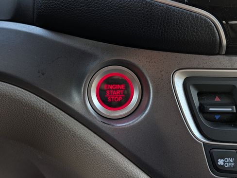 Used 2019 Honda Pilot EX-L image 36
