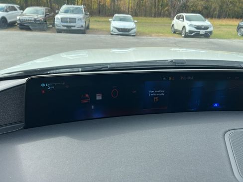 New 2025 Lincoln Navigator L Reserve w/ Jet Appearance Package image 9