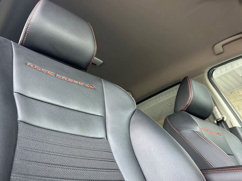 Used 2025 Nissan Rogue SV image 16