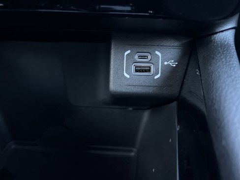 New 2026 Jeep Compass Limited image 30