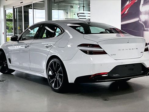 Used 2023 Genesis G70 2.0T w/ Sport Prestige Package AWD/4WD image 4
