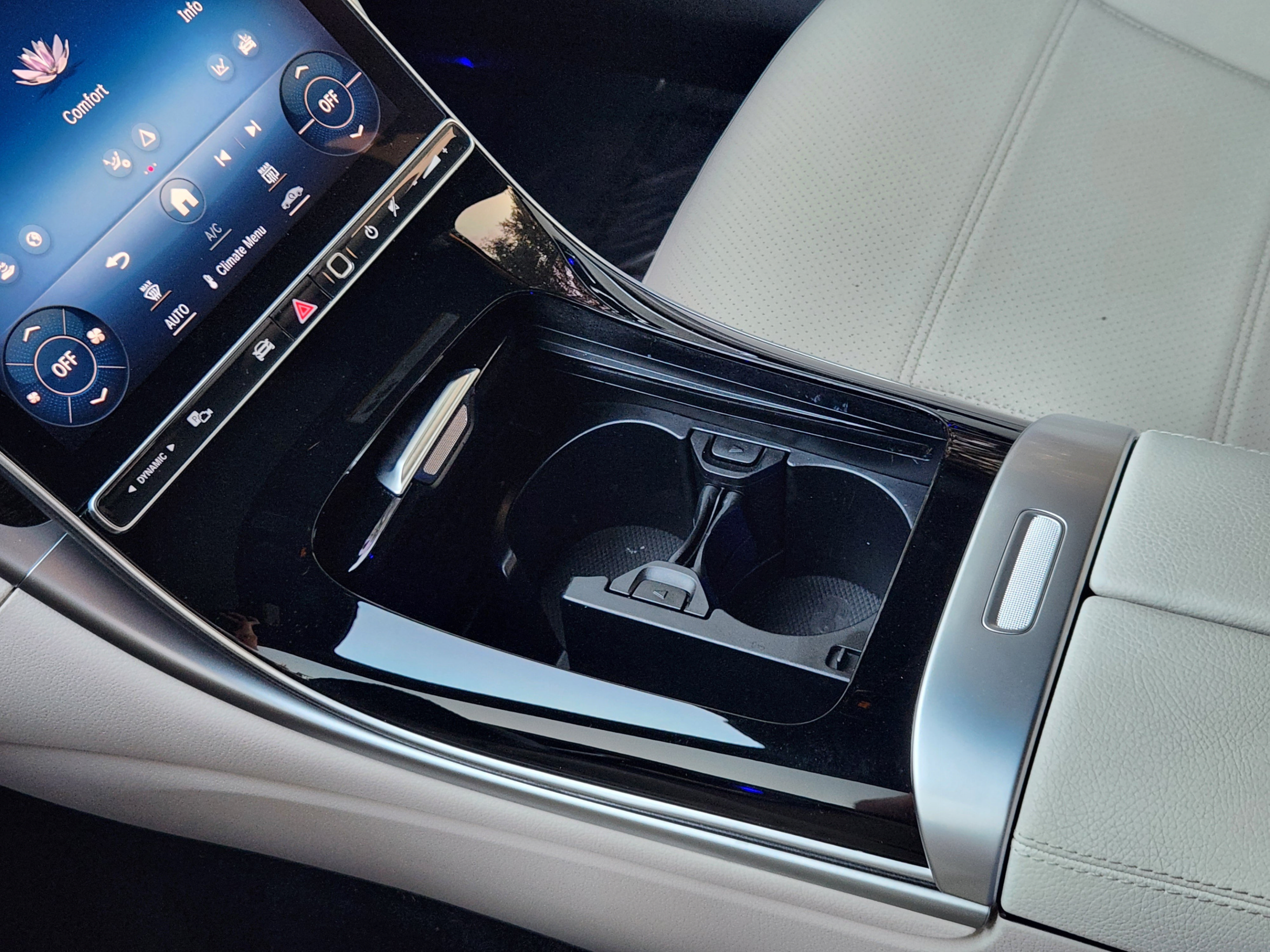 Used 2024 Mercedes-Benz C 300 4MATIC Sedan image 16