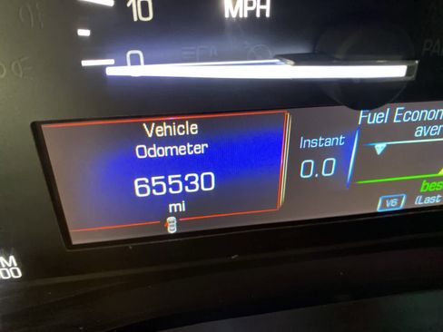 Used 2019 Cadillac XT5 Luxury w/ Advanced Security Package image 32