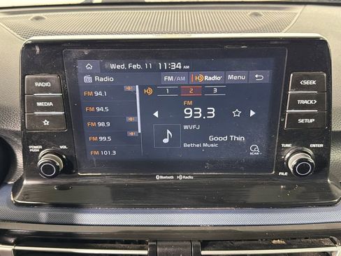 Used 2023 Kia Seltos S image 28