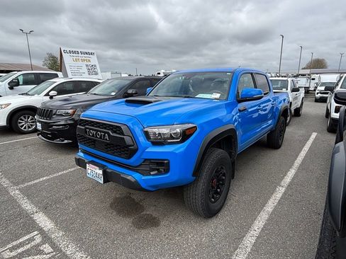 Used 2019 Toyota Tacoma TRD Pro image 1