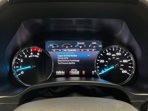 Used 2021 Ford F350 Platinum w/ Tremor Off-Road Package image 25