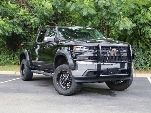 Used 2020 Chevrolet Silverado 1500 LT w/ Fleet Comfort Package AWD/4WD image 2