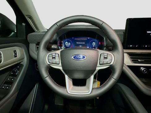 New 2026 Ford Explorer Active w/ Active Comfort Package AWD/4WD image 10