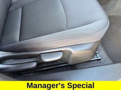 Used 2024 Chevrolet Malibu LT image 40