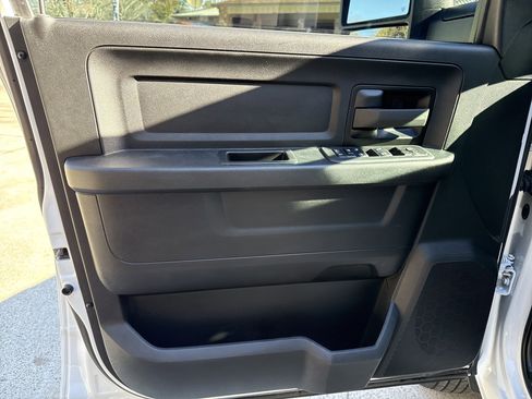 Used 2025 RAM 3500 Tradesman w/ Chrome Appearance Group image 10