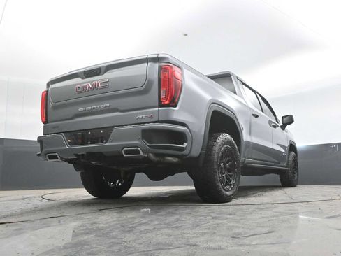 Used 2025 GMC Sierra 1500 AT4 w/ AT4 Premium Package AWD/4WD image 33