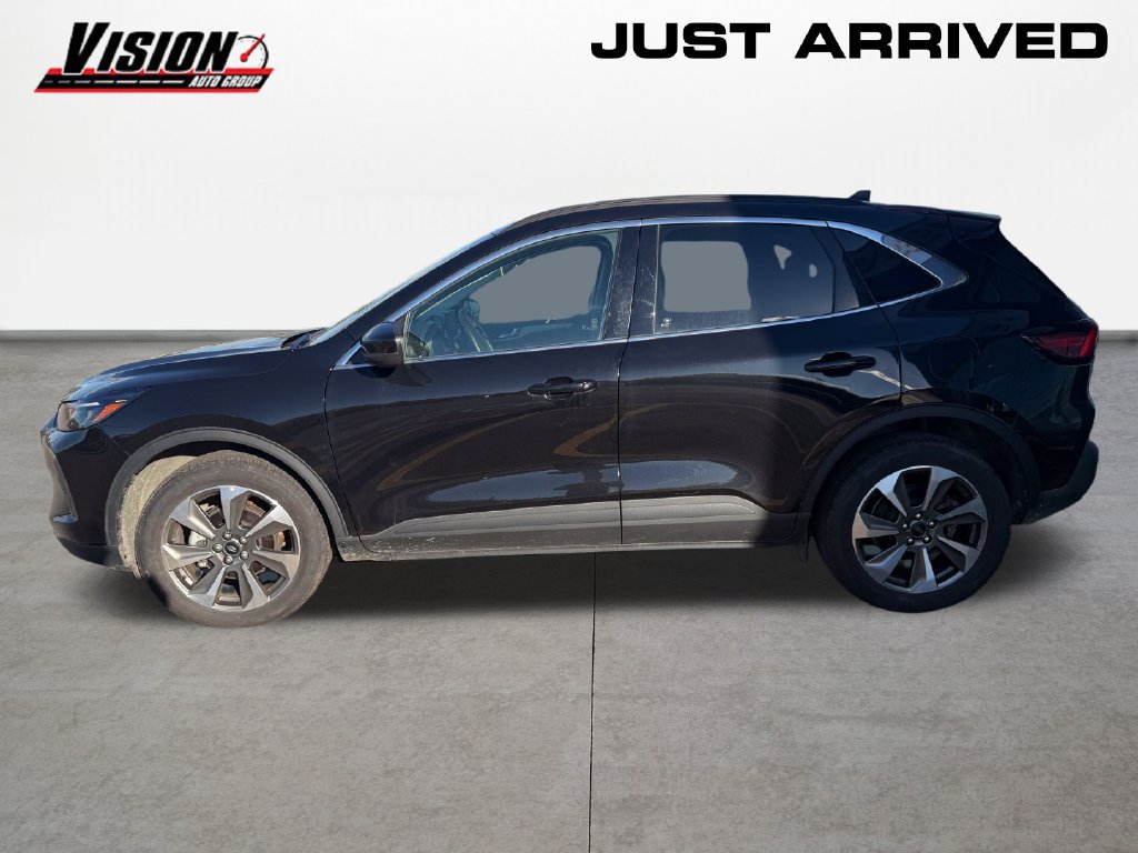 Used 2025 Ford Escape Platinum AWD/4WD image 8
