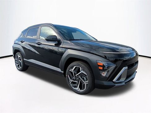 New 2026 Hyundai Kona SEL Premium image 2