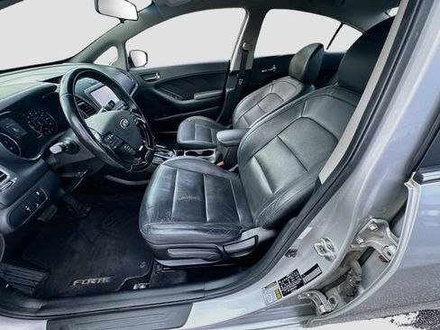 Used 2018 Kia Forte EX FWD image 21