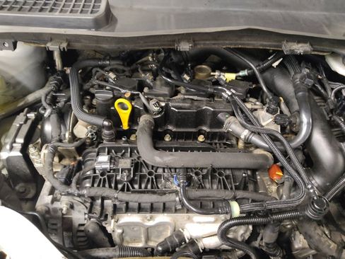 Used 2019 Ford Escape SE image 30