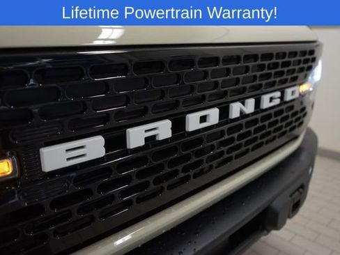 New 2025 Ford Bronco Big Bend w/ Black Diamond Package image 18