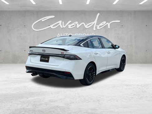 New 2026 Nissan Sentra SR FWD image 16