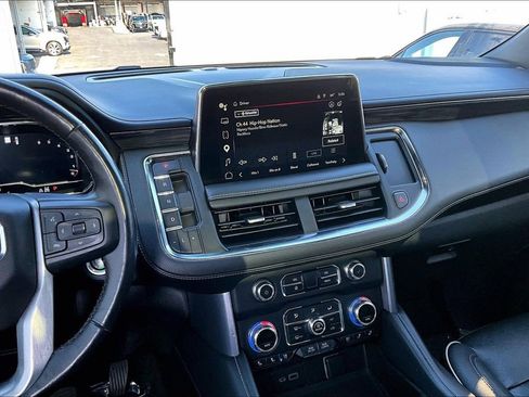Used 2022 GMC Yukon SLT w/ SLT Premium Package AWD/4WD image 8