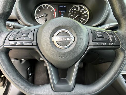 Used 2025 Nissan Sentra S FWD image 14