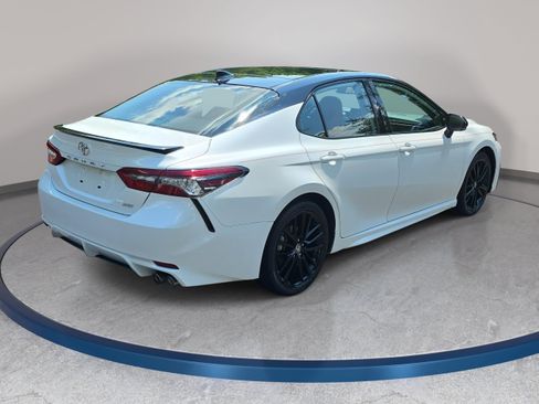 Used 2021 Toyota Camry XSE FWD image 5