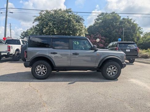 Used 2025 Ford Bronco Badlands AWD/4WD image 2