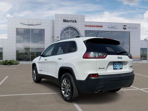 Used 2019 Jeep Cherokee Latitude Plus w/ Cold Weather Group AWD/4WD image 8