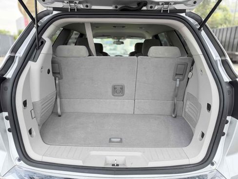 Used 2013 Buick Enclave Convenience image 21